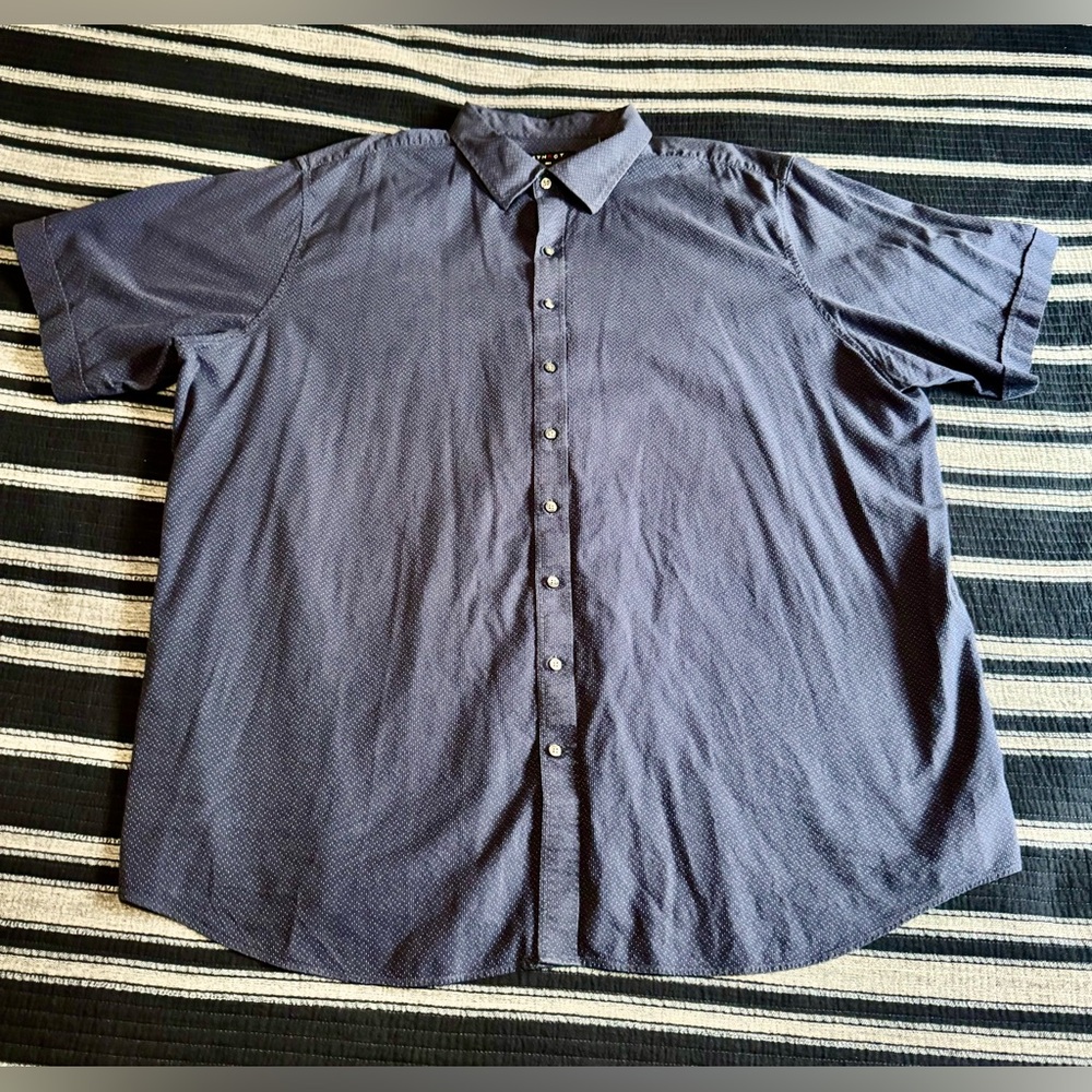 Synrgy Men's Patterned (Navy-White Accents) Short Sleeve ButtonUp (4XLT)